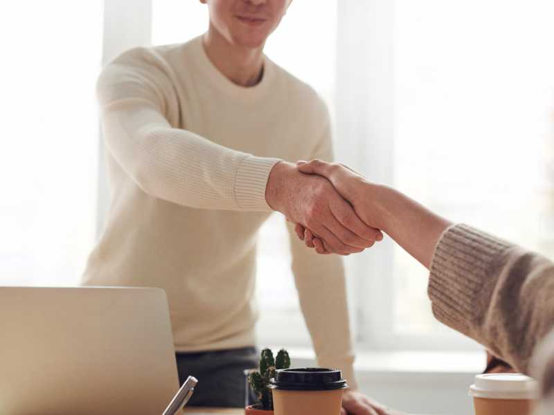 Der Blick hinter das&nbsp;Hindernis